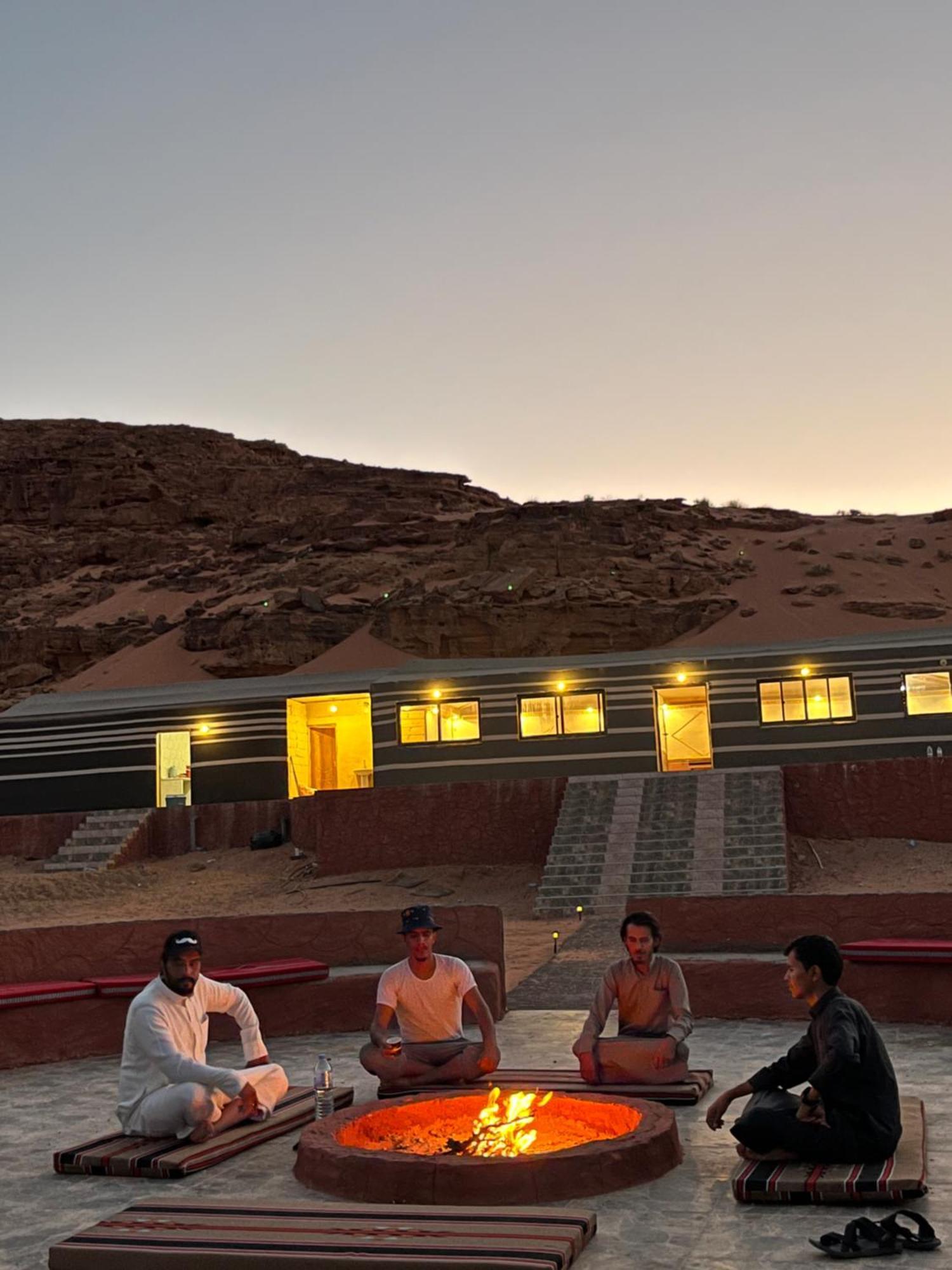 ホテル Wadi Rum Camp Stars & Jeep Tour エクステリア 写真