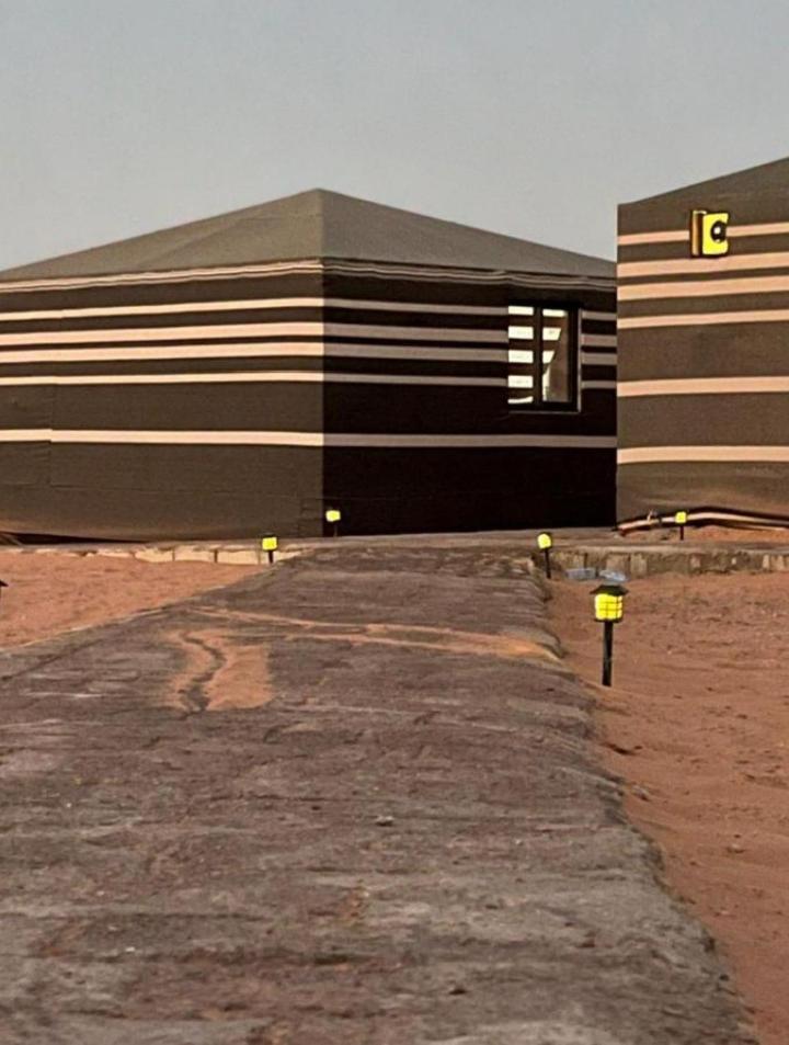 Wadi Rum Camp Stars & Jeep Tour エクステリア 写真